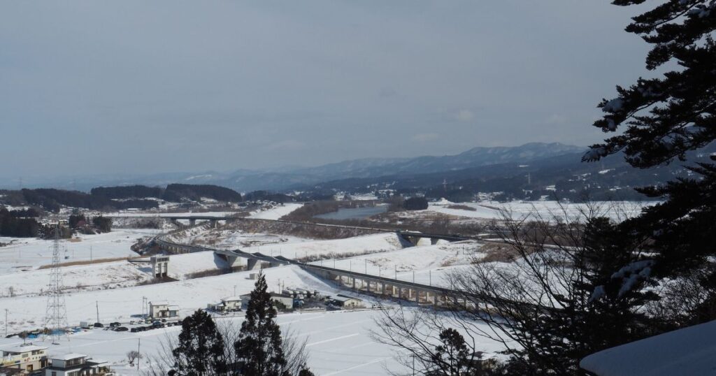 衣川の冬の景色